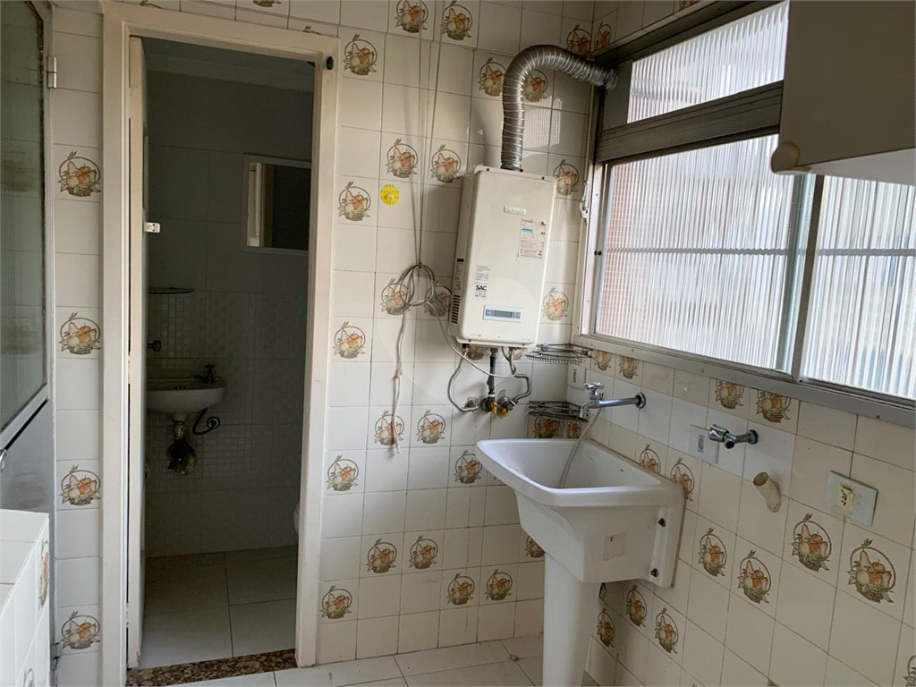 Excelente apto com 3 dormitórios, ótima localização