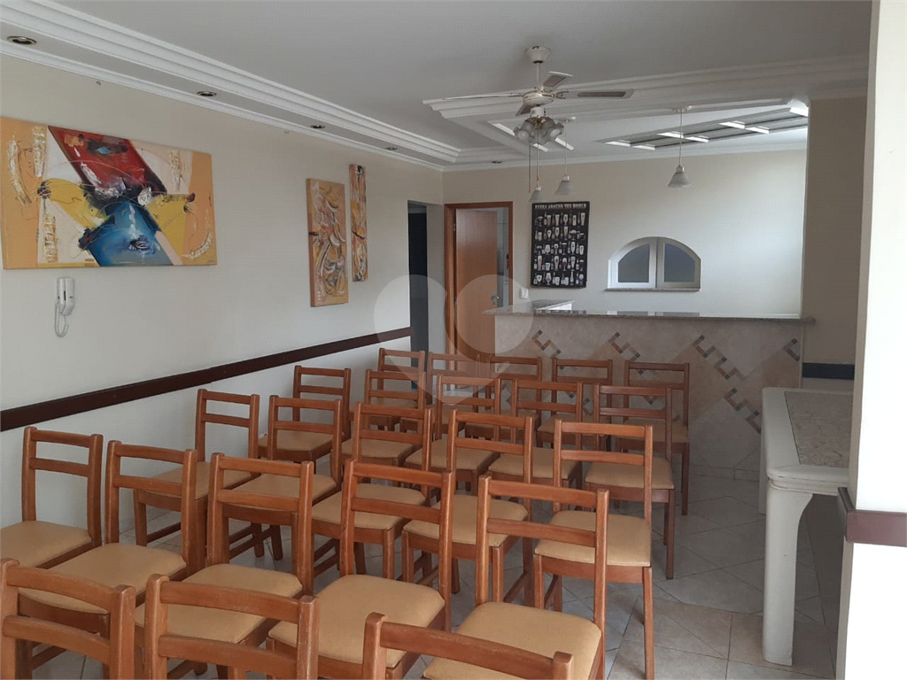 Excelente apto com 3 dormitórios, ótima localização
