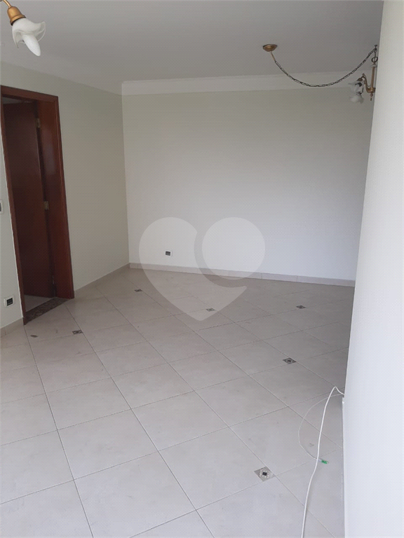 Excelente apto com 3 dormitórios, ótima localização