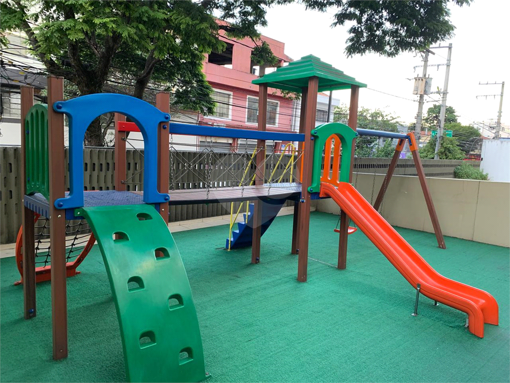 Excelente apto com 3 dormitórios, ótima localização