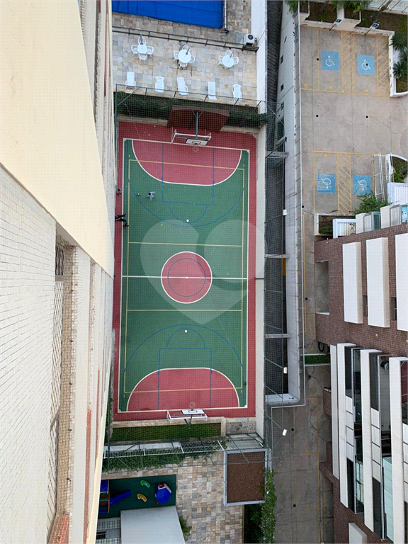 Excelente apto com 3 dormitórios, ótima localização