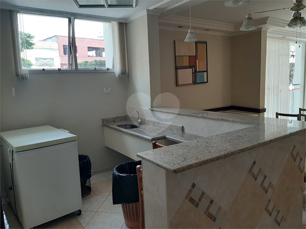Excelente apto com 3 dormitórios, ótima localização