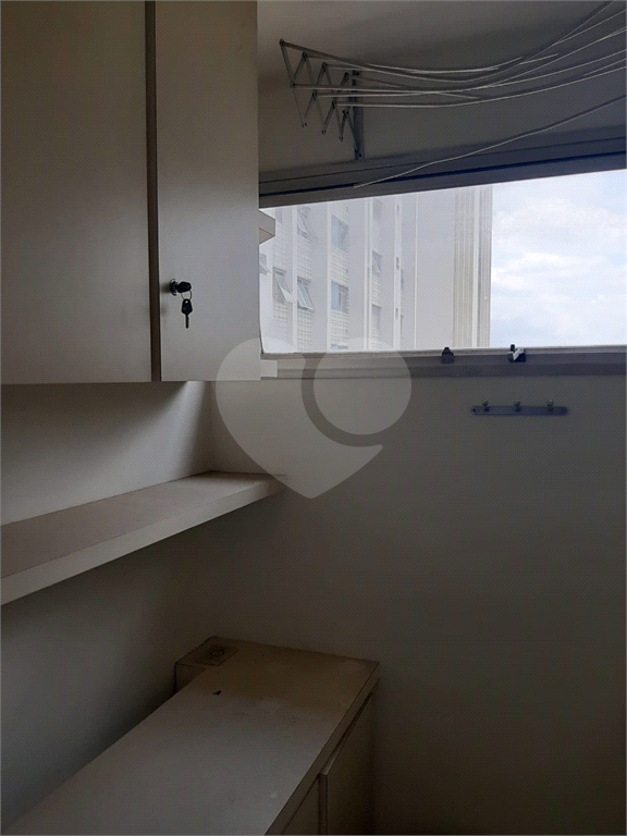 Excelente apto com 3 dormitórios, ótima localização