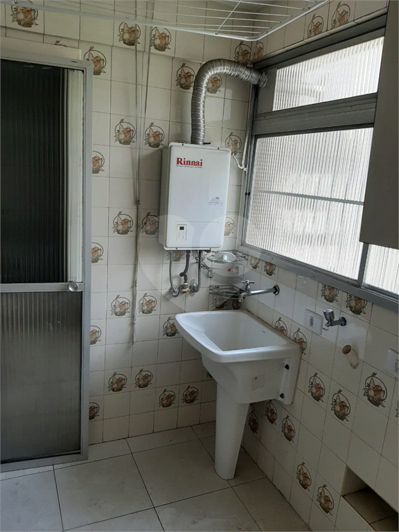 Excelente apto com 3 dormitórios, ótima localização