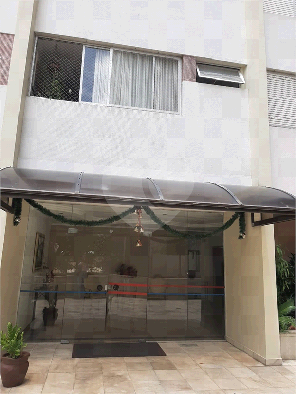 Excelente apto com 3 dormitórios, ótima localização
