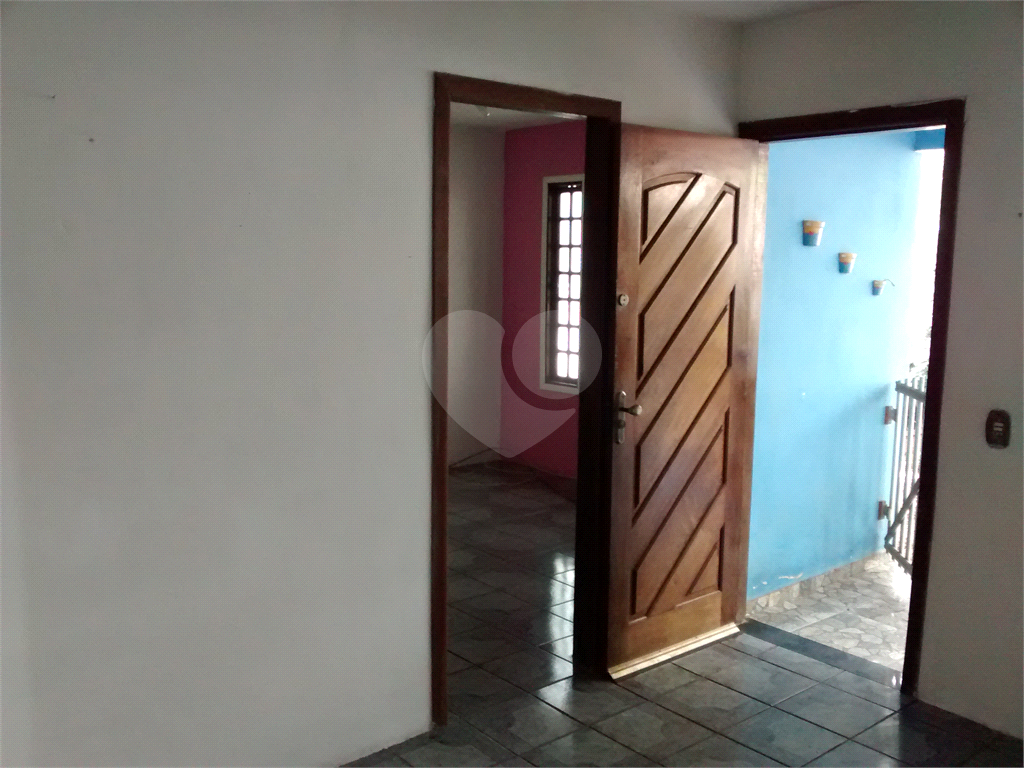 Casa à venda com 4 quartos, 180m² - Foto 8