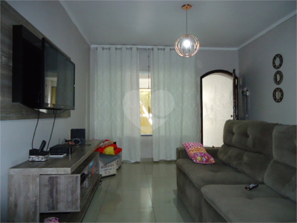 Sobrado à venda com 3 quartos, 76m² - Foto 2