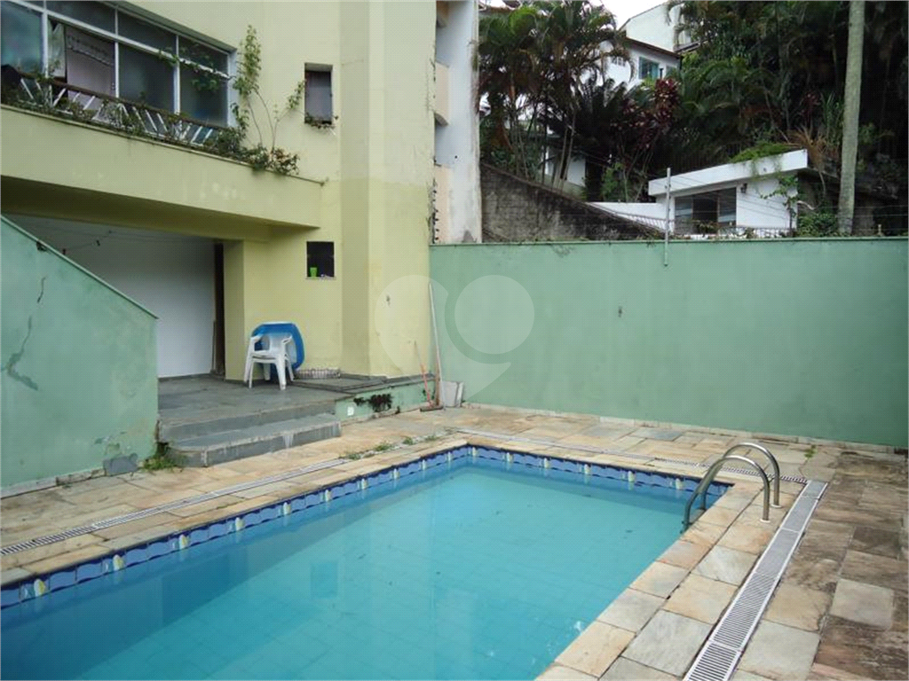 Sobrado à venda com 2 quartos, 374m² - Foto 32