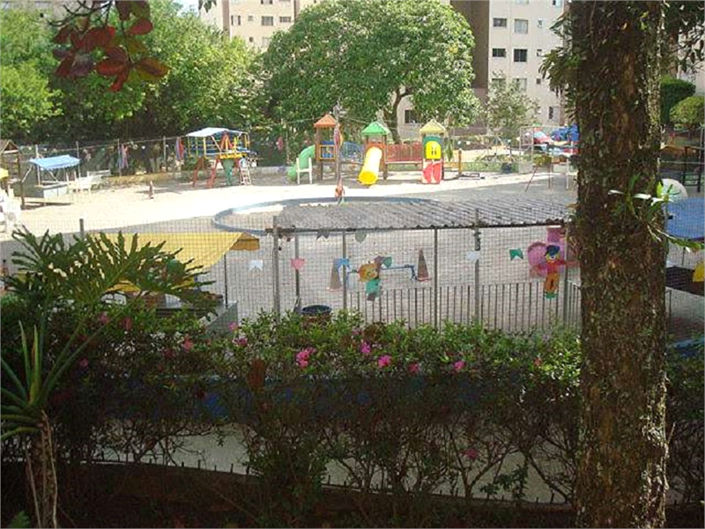 APARTAMENTO em HORTO