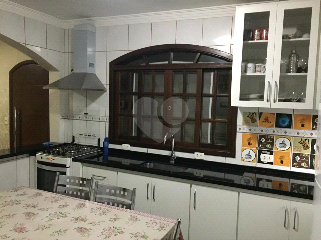 Sobrado à venda com 2 quartos, 113m² - Foto 4