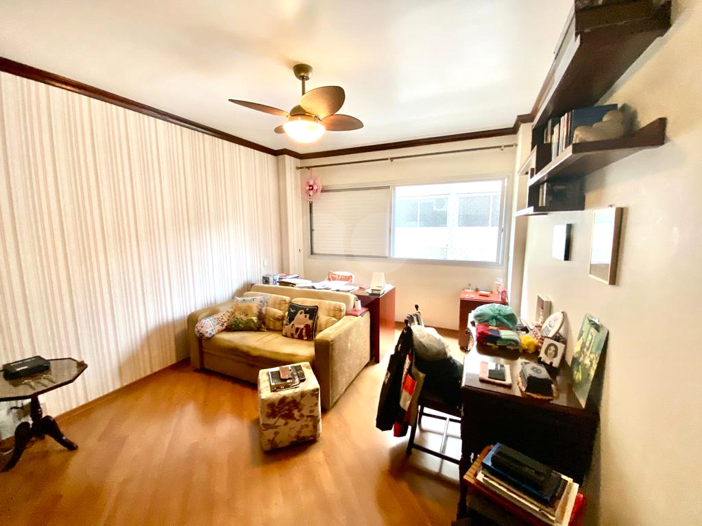 Apartamento à venda na Rua Oscar Freire com 224 m²