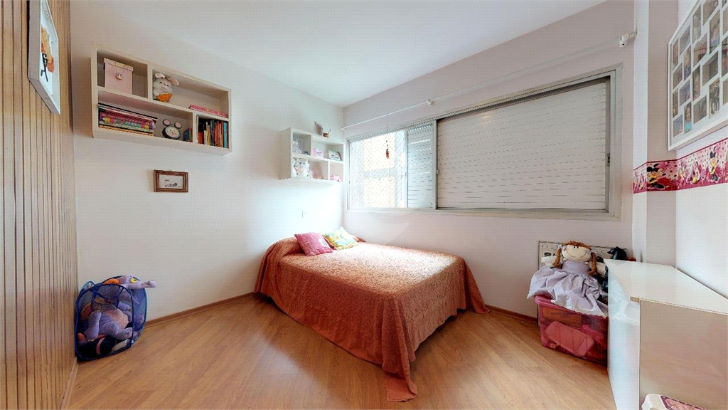 Apartamento à venda na Rua Oscar Freire com 224 m²