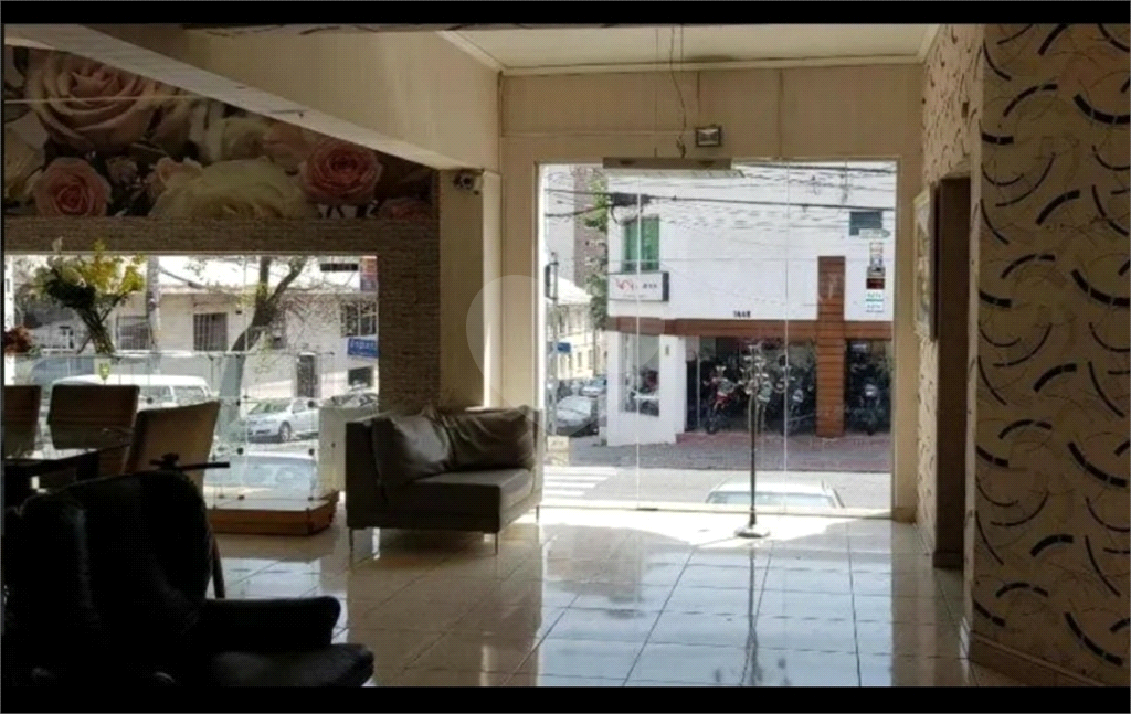 Prédio comercial na Lapa