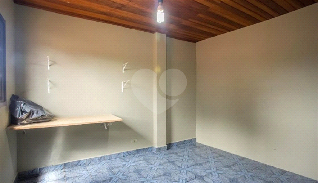 Casa à venda no Carandiru com  2 dormitórios e 2 vagas
