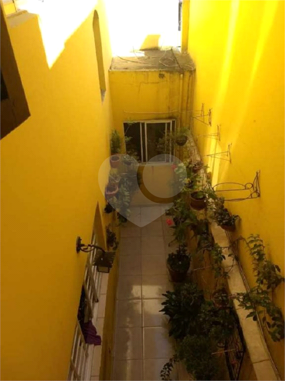 Casa à venda no Carandiru com  2 dormitórios e 2 vagas