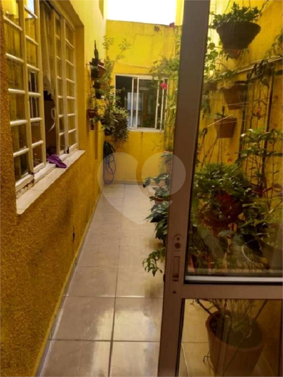 Casa à venda no Carandiru com  2 dormitórios e 2 vagas