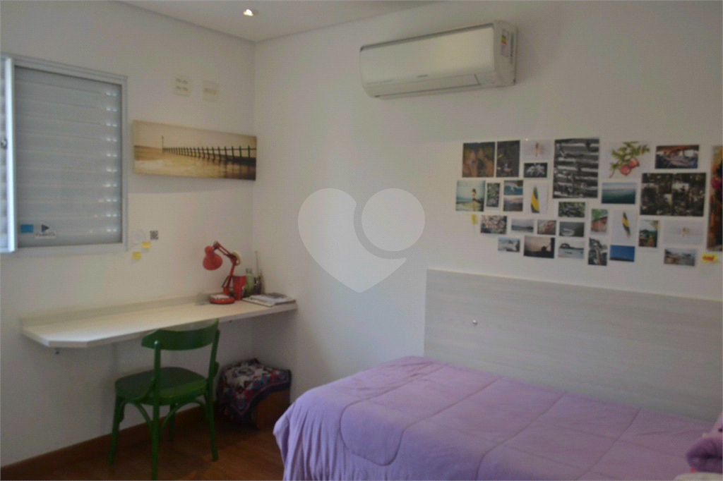 Sobrado Triplex geminado no Jardim França 4 suítes