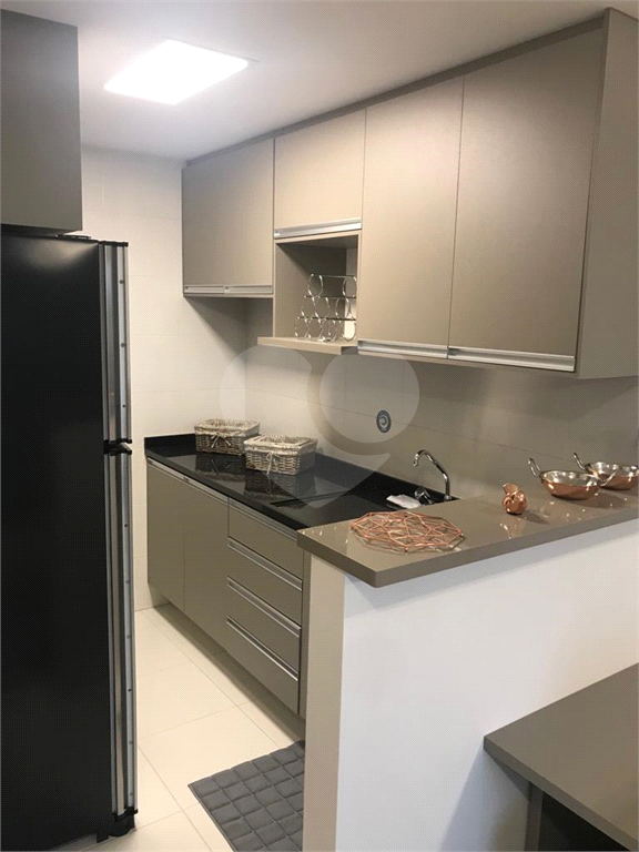 Excelente Studio Totalmente Mobiliado em área nobre.