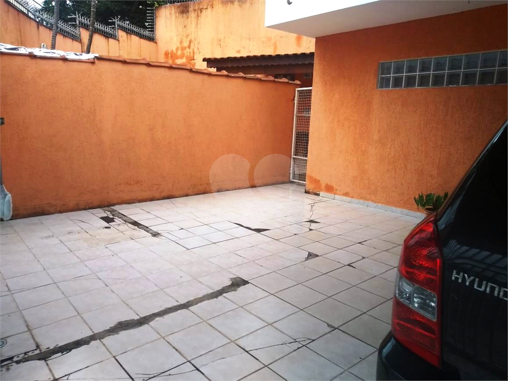 Sobrado - Vila Galvão - Guarulhos - 110 metros - 3 quartos, sendo 1 quarto suite com sacada, 4 vagas