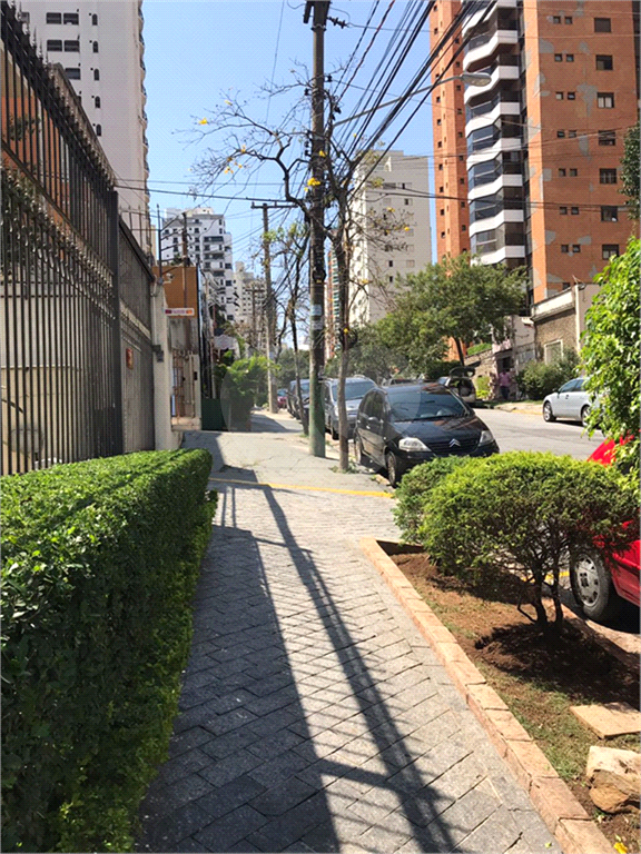 APARTAMENTO em SANTANA