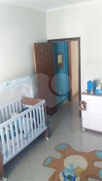 Linda casa térrea em Vila Gustavo!