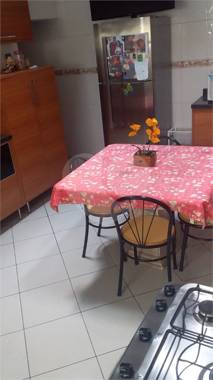 Linda casa térrea em Vila Gustavo!