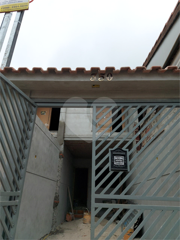 SOBRADO NOVO - VENDE-SE