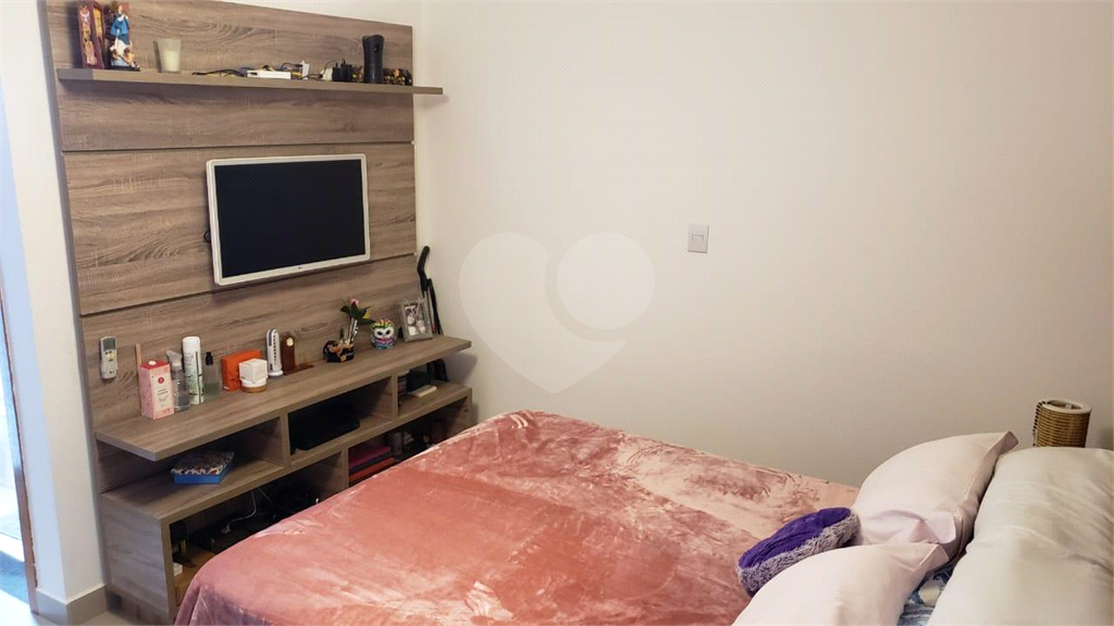 Casa muito boa à 1 km do shopping e metrô Tucuruvi Imóvel com 3 suítes, 3 vagas, bem decorado !