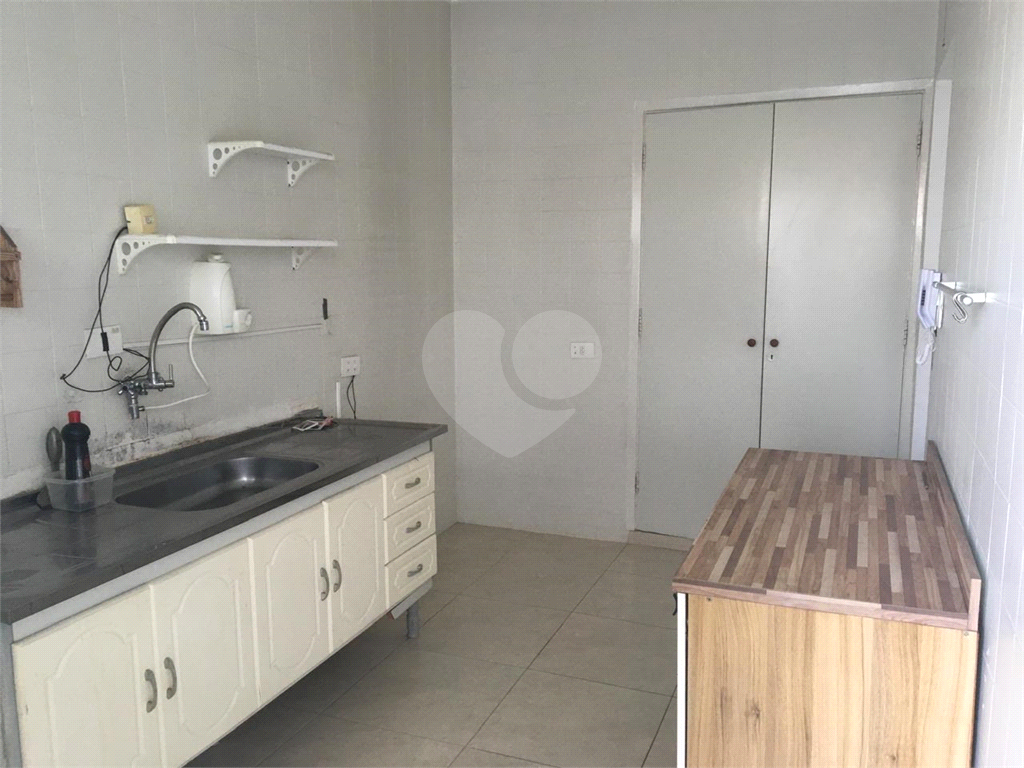 APARTAMENTO em SANTANA