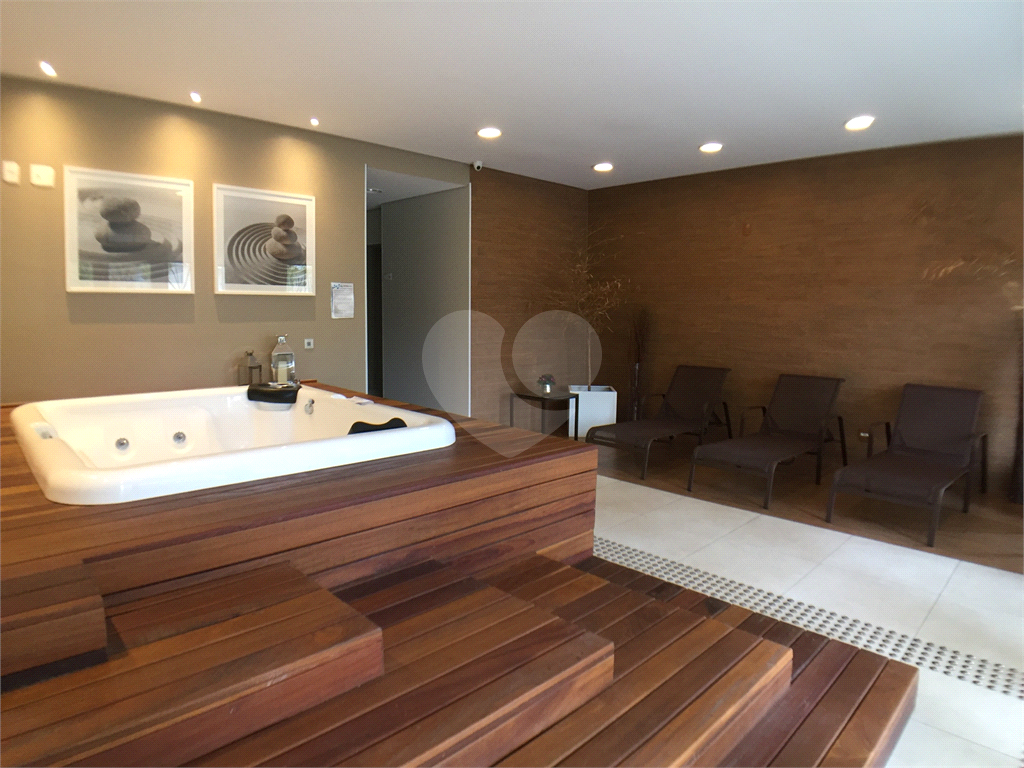 Apartamento de 88 m² na Barra Funda, com 3 dormitórios