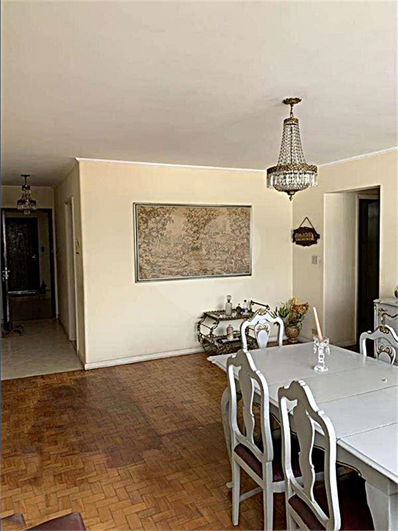 Apartamento em Santana bem conservado. 10 minutos a pé para o Metrô