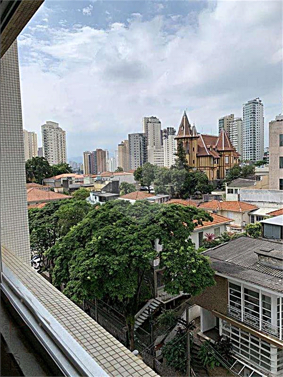 Apartamento em Santana bem conservado. 10 minutos a pé para o Metrô