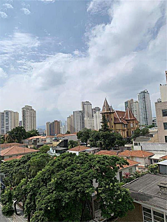 Apartamento em Santana bem conservado. 10 minutos a pé para o Metrô