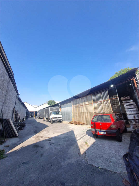 VENDA OU LOCAÇÃO Imóvel Comercial | TERRENO | GALPÃO | (4.180m²) ou Locação (2.700m²) –  Barra Funda