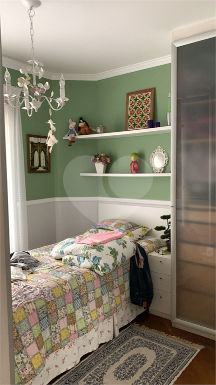 Sobrado de 330m² a venda no Horto Florestal 4 dormitórios, 1 suite, 4 banheiros ,4 vagas cobertas2