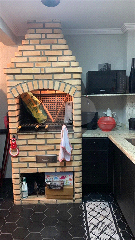 Sobrado de 330m² a venda no Horto Florestal 4 dormitórios, 1 suite, 4 banheiros ,4 vagas cobertas2
