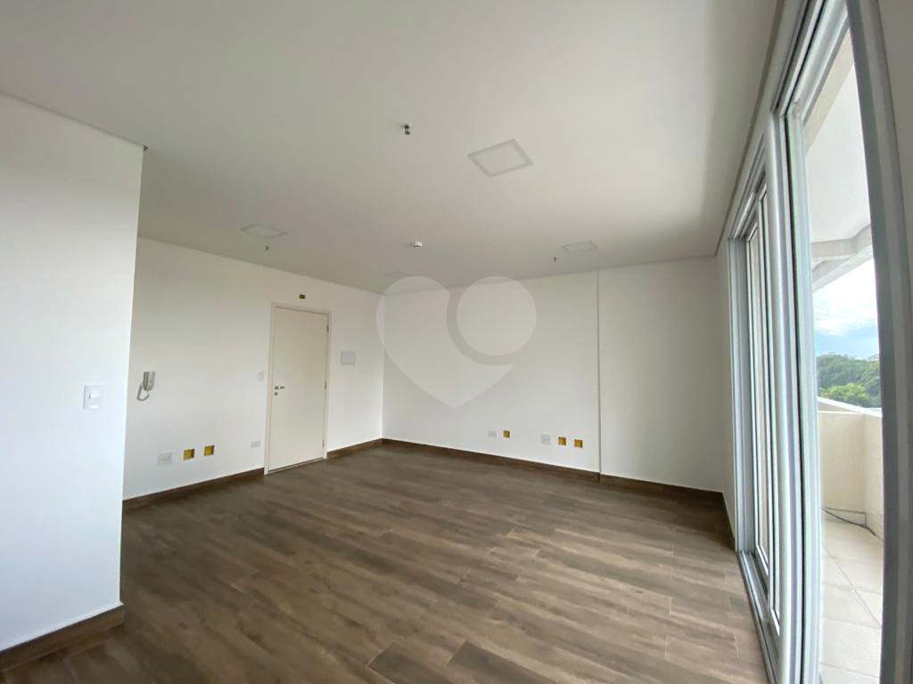 Sala comercial a 200 m do metro Santana