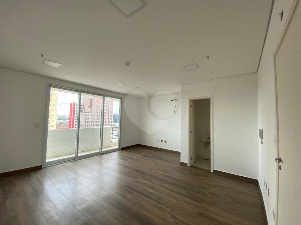 Sala comercial a 200 m do metro Santana