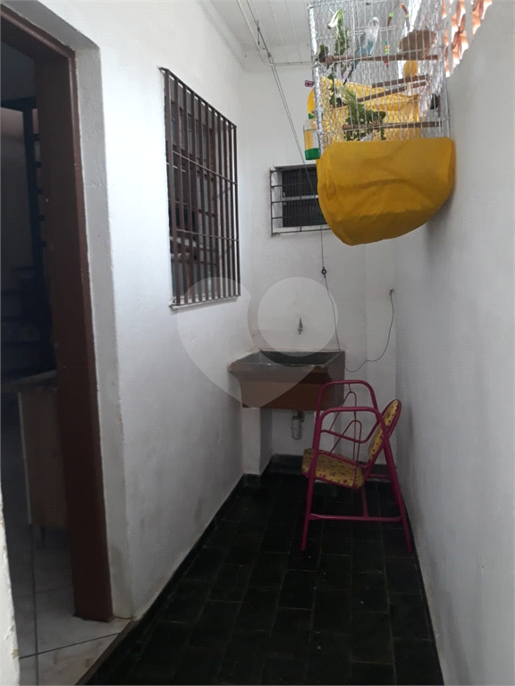 Casa assobradada de 2 dorms e 1 vaga próximo a Av Água Fria