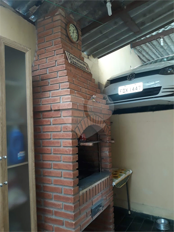 Casa assobradada de 2 dorms e 1 vaga próximo a Av Água Fria