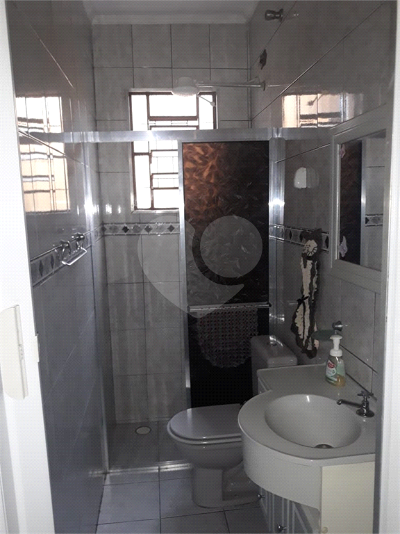 Casa assobradada de 2 dorms e 1 vaga próximo a Av Água Fria