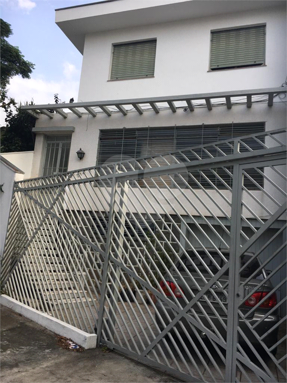 Sobrado à venda com 3 quartos, 180m² - Foto 23