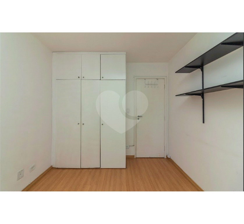 APARTAMENTO em VILA OLÍMPIA