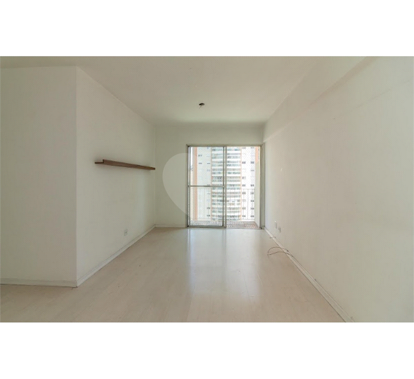 APARTAMENTO em VILA OLÍMPIA