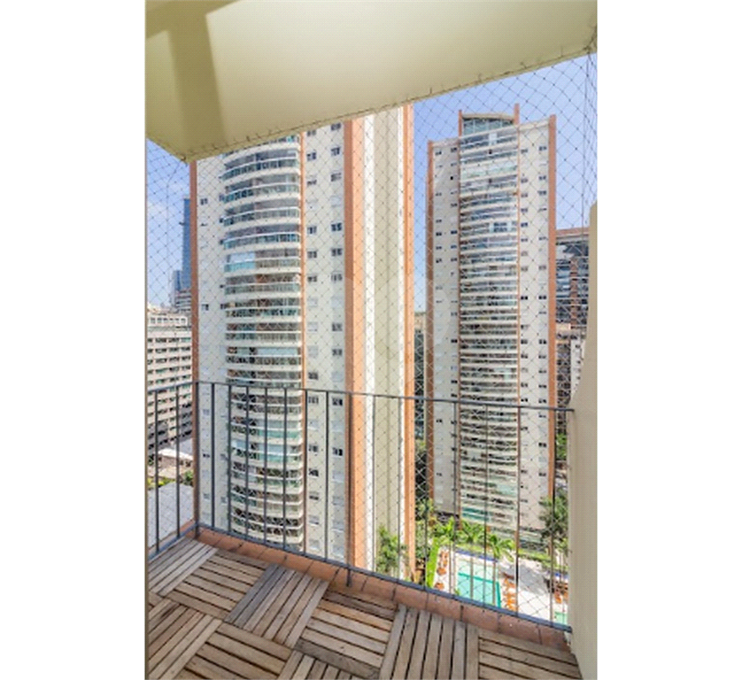 APARTAMENTO em VILA OLÍMPIA