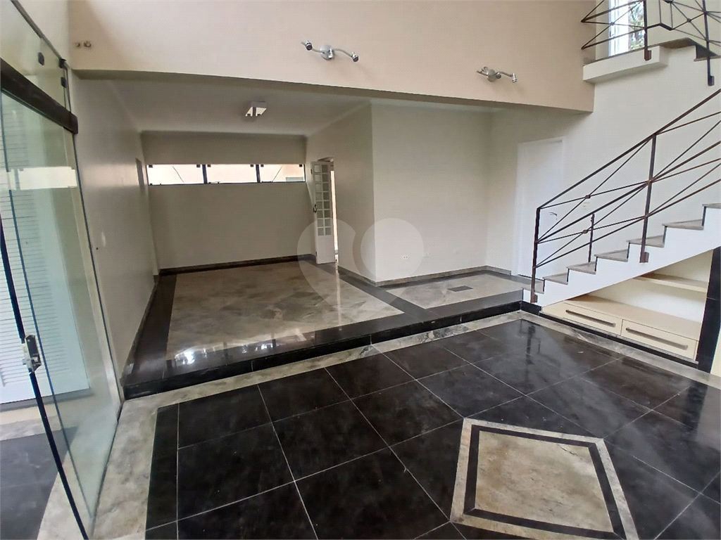 Desfrute de um lar completo 3 suítes no City América !!!