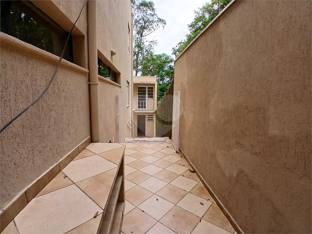 Desfrute de um lar completo 3 suítes no City América !!!