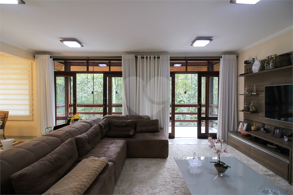 Linda Casa no Parque Imperial - Venda