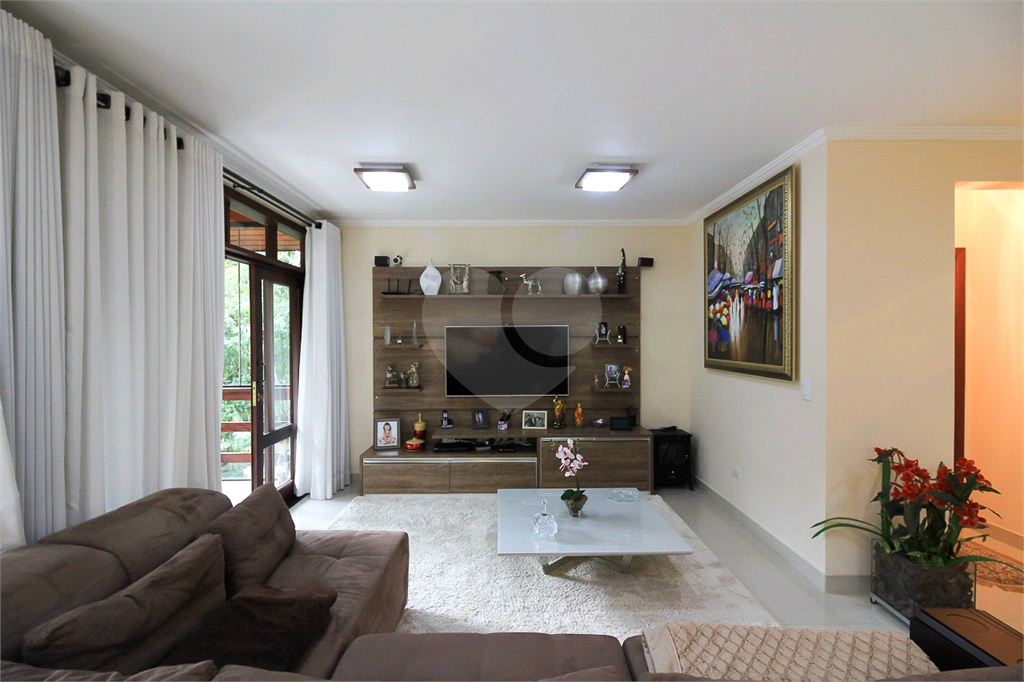 Linda Casa no Parque Imperial - Venda