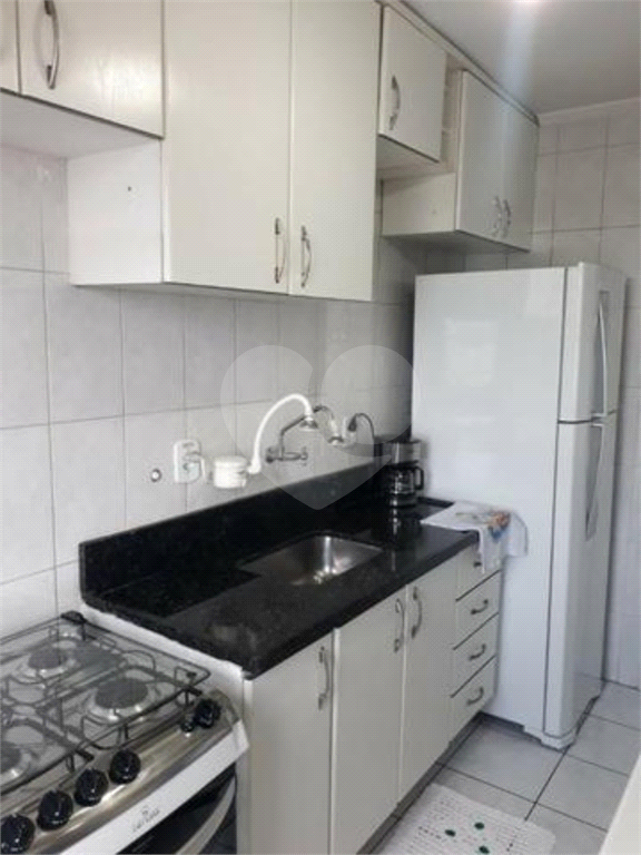 Apartamento em Jardim Santa Emília